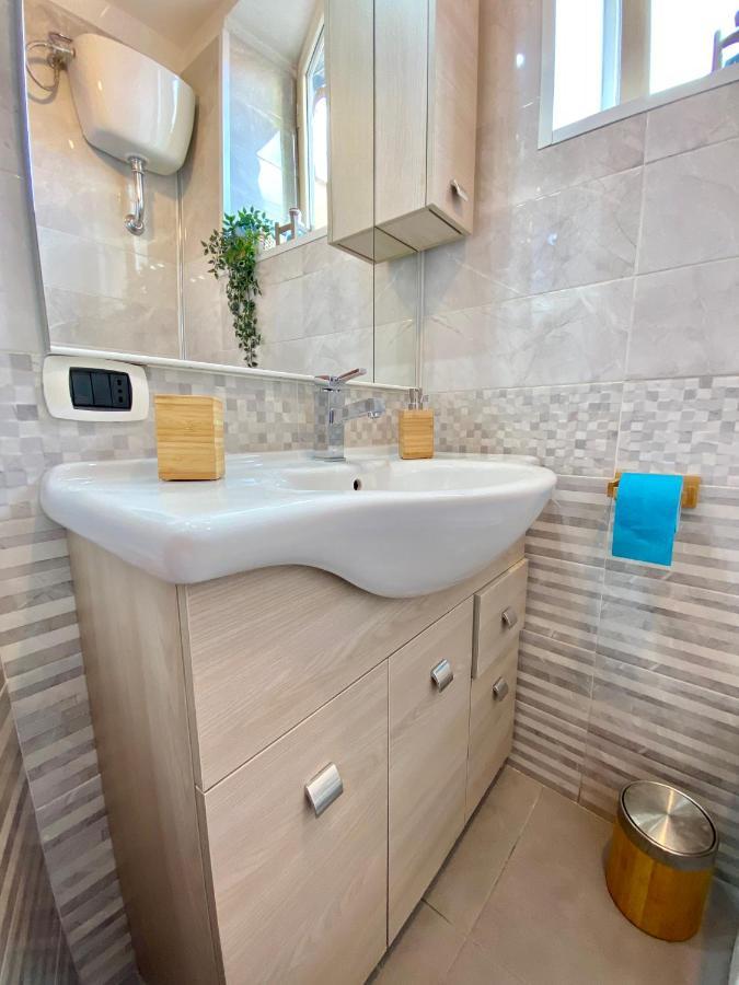 Casa Con Terrazzo In Centro Apartman Nápoly Kültér fotó